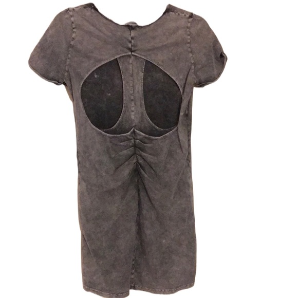 Stylestalker Dresses & Skirts - Stylestalker back cut out dress